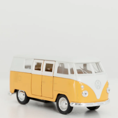 Welly / Volkswagen Classical Bus - Pull Back / Geel